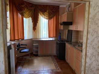 Кухня та ванна кімната