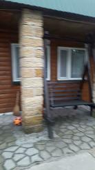 Два номера, окремий будинок