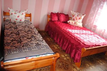 здається весь будинок