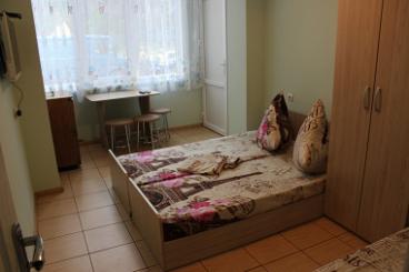 Тримісний Люкс